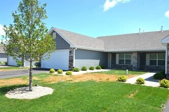 Building Photo - 4483 Squaw Vly Dr