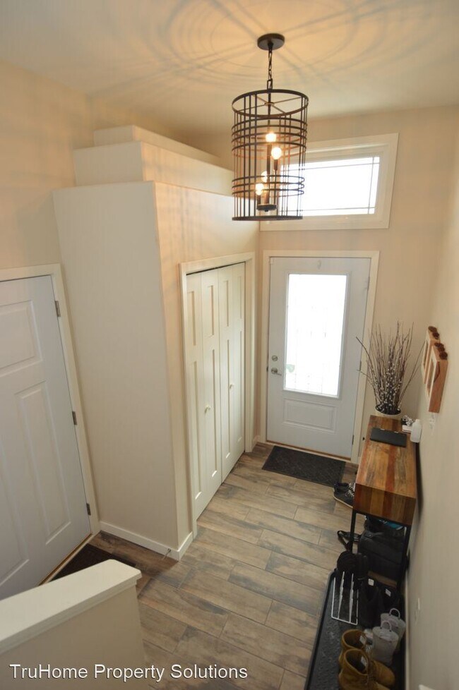 Building Photo - 4 br, 3 bath House - 5507 Madison Circle
