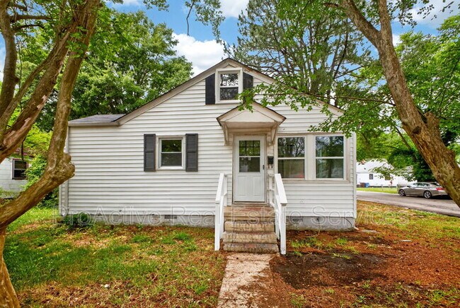 Building Photo - 900 Partridge Ave