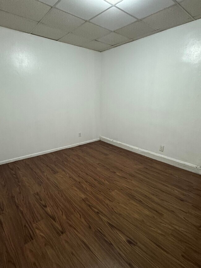 Foto del edificio - 1604 Central Ave