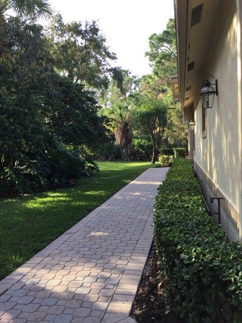 Foto del edificio - 10101 Wild Quail Dr