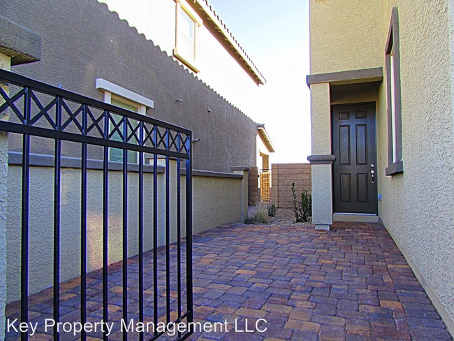 Building Photo - 3 br, 2.5 bath House - 8116 Skye Foothills St