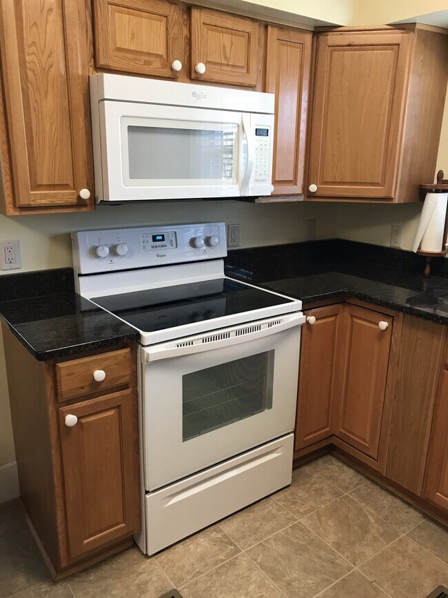 Foto del edificio - 3 Bed, 2 Bath Home