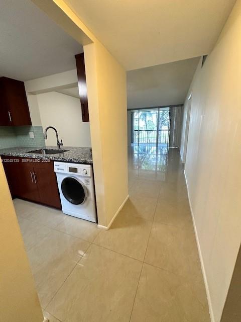 Building Photo - 10845 SW 112th Ave