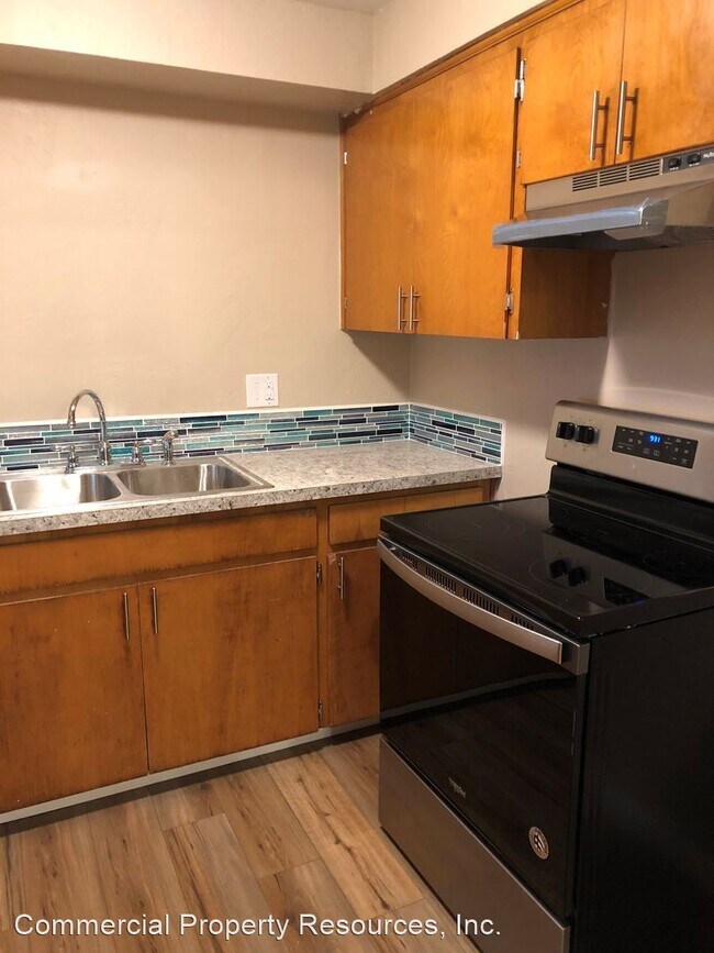 Foto del edificio - 817-899 25th St SE
