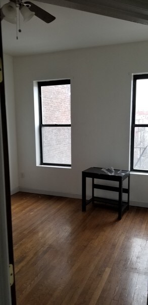 Primary Photo - 831 Bushwick Ave