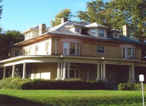 Primary Photo - 2120 Faraon St