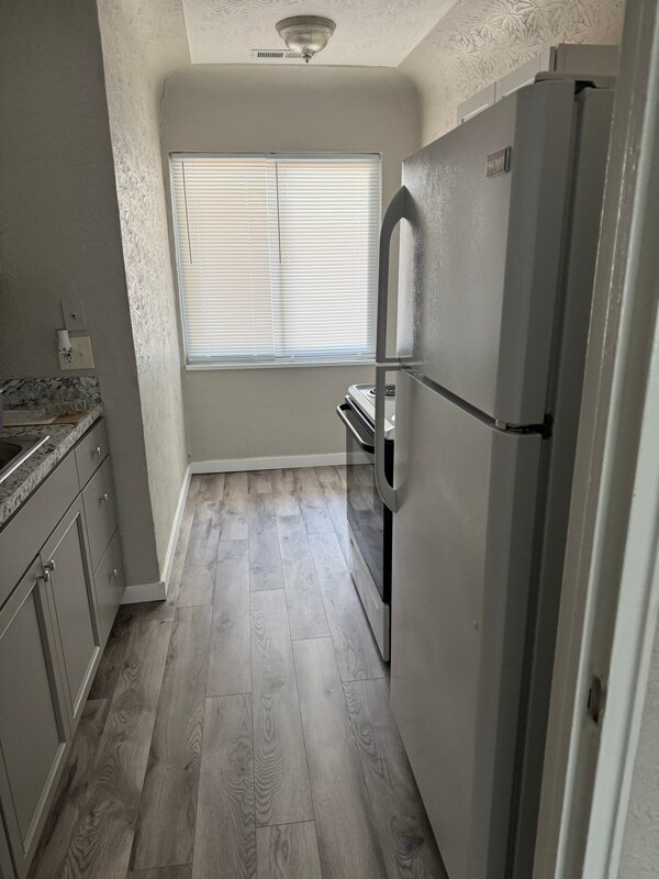 Foto del edificio - 1970 Parkhill Dr