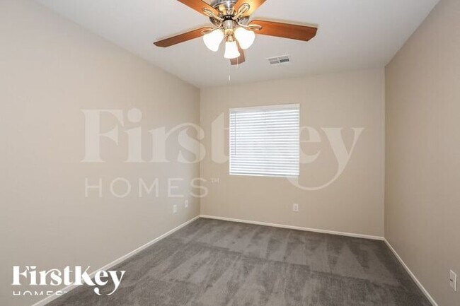 Foto del edificio - 8313 Vickers Canyon St
