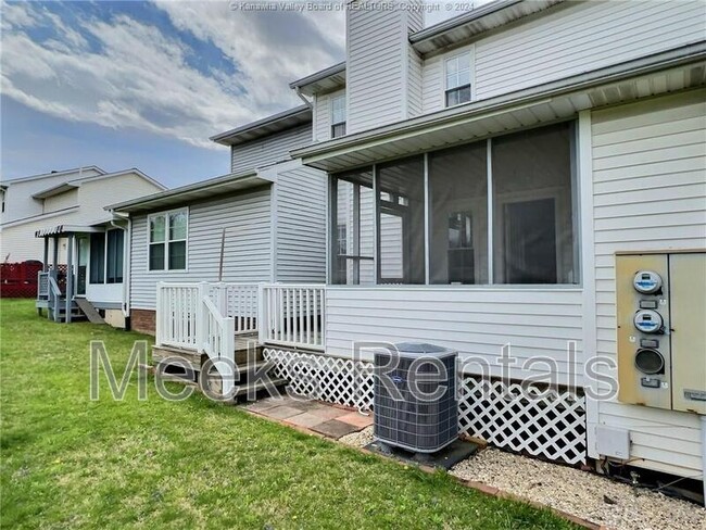 Building Photo - 14 Carriage Way