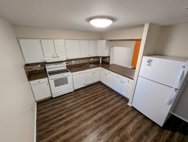 Kitchen - 1202 Bromley Est