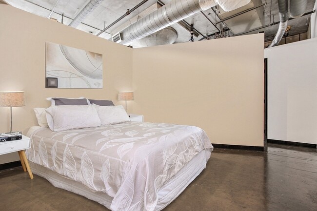 Building Photo - RiverFront live - Work Lofts