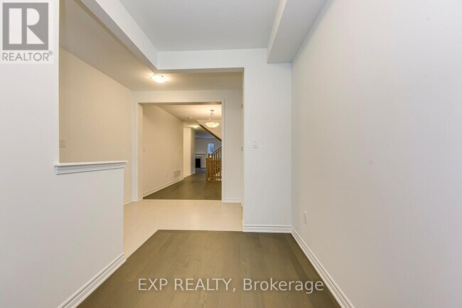 Photo du bâtiment - 1313 Whitlock Ave