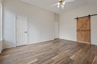 Building Photo - 22523 Holly Lake Dr