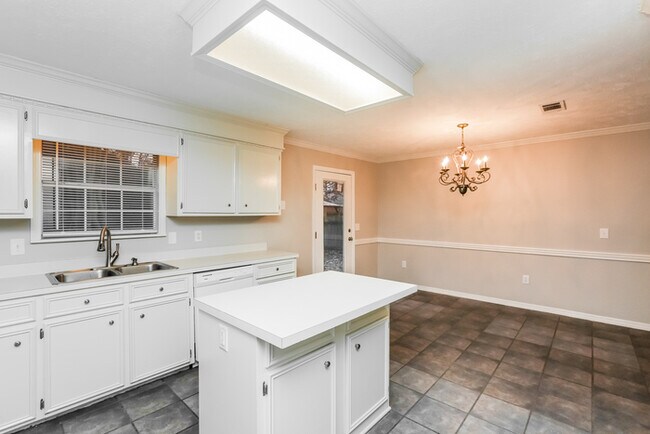 Foto del edificio - Beautiful 3 Bedroom Home in Flowood, MS