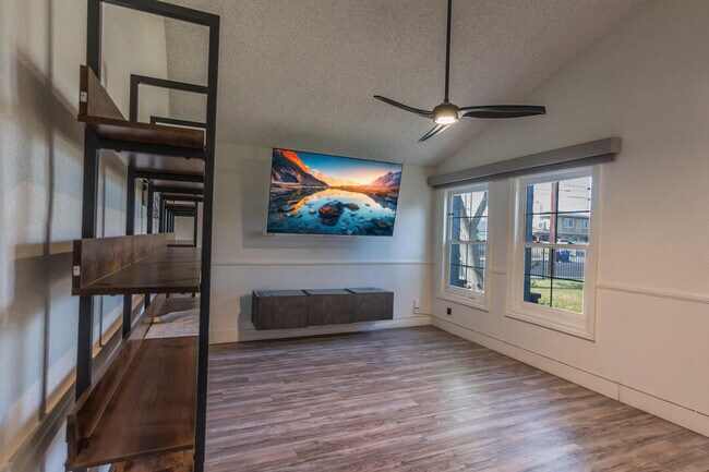 Foto del edificio - 44202 Fig Ave