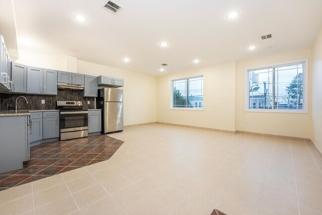 Foto del edificio - 44 Bergen Blvd