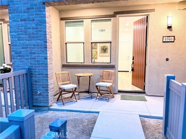 Primary Photo - 1046 Hazel Dr