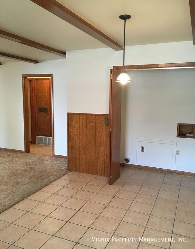 Building Photo - 1007 Garland St
