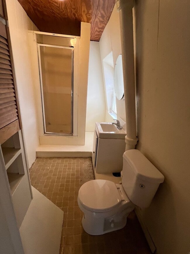 Foto del edificio - 527 N 8th St