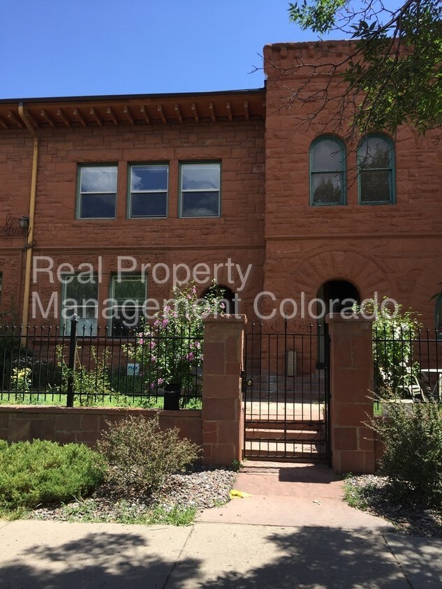 Primary Photo - 1454 Pennsylvania St