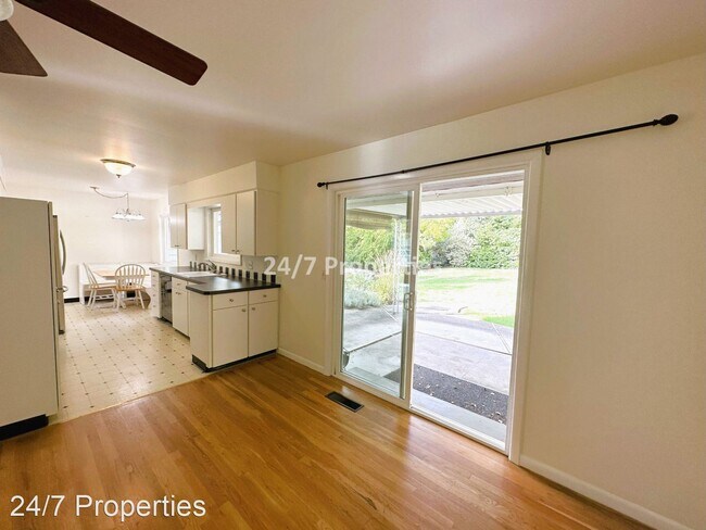 Foto del edificio - 3 br, 2.5 bath House - 10285 SW Homestead Ln.