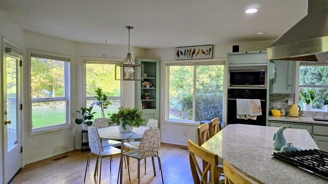 Foto del edificio - 3391 NE Jackson Rd Loop