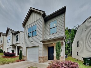 Building Photo - 6112 Avery St SW