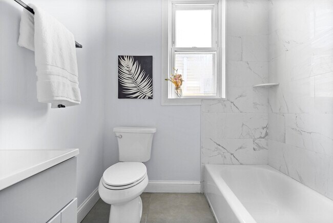 Foto del edificio - 742 Bennington St