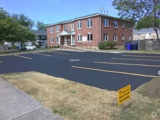 Building Photo - 310 Joe McCarthy Dr