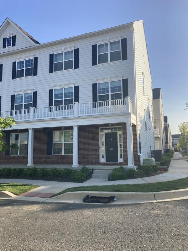 Photo - 955 Manor Ave N House