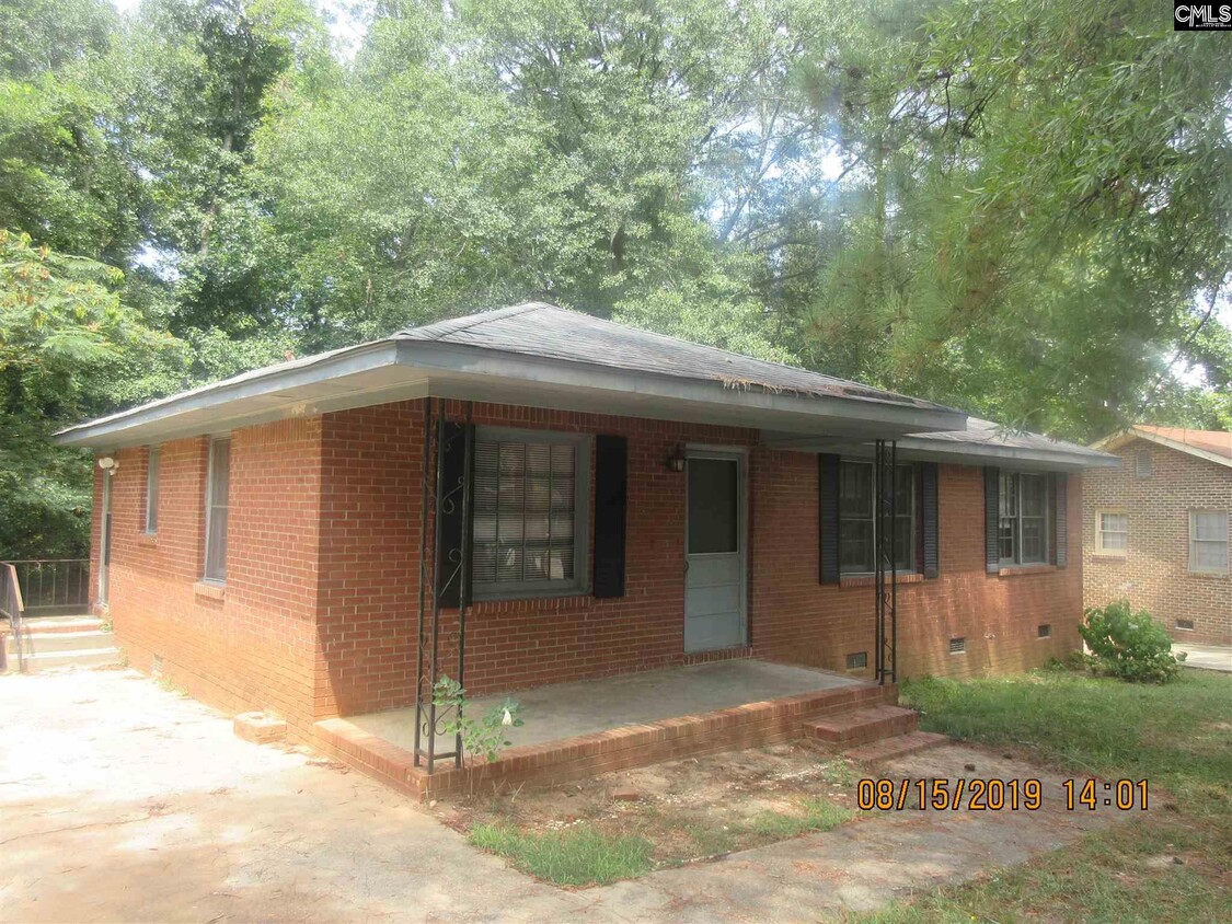 Primary Photo - 928 Aaron Dr
