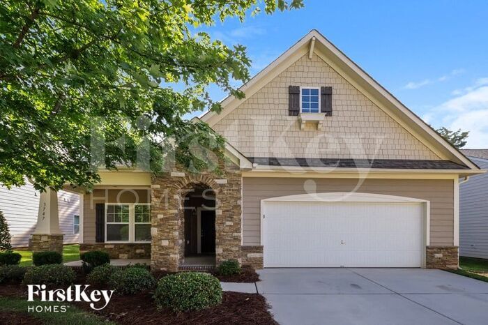 Primary Photo - 3747 Littlebrook Dr