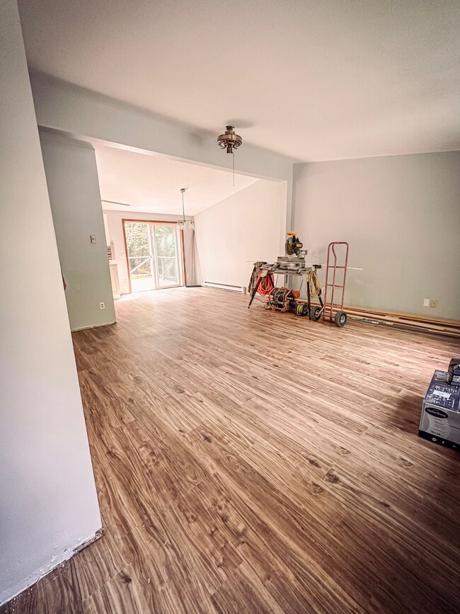 Building Photo - 7133 Susquehanna Dr