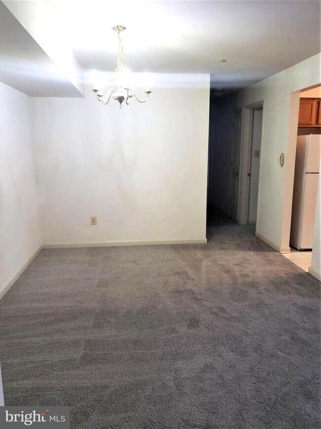 Foto del edificio - 3805 Sunnyfield Ct