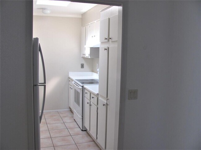 Foto del edificio - 9809 Richmond Ave