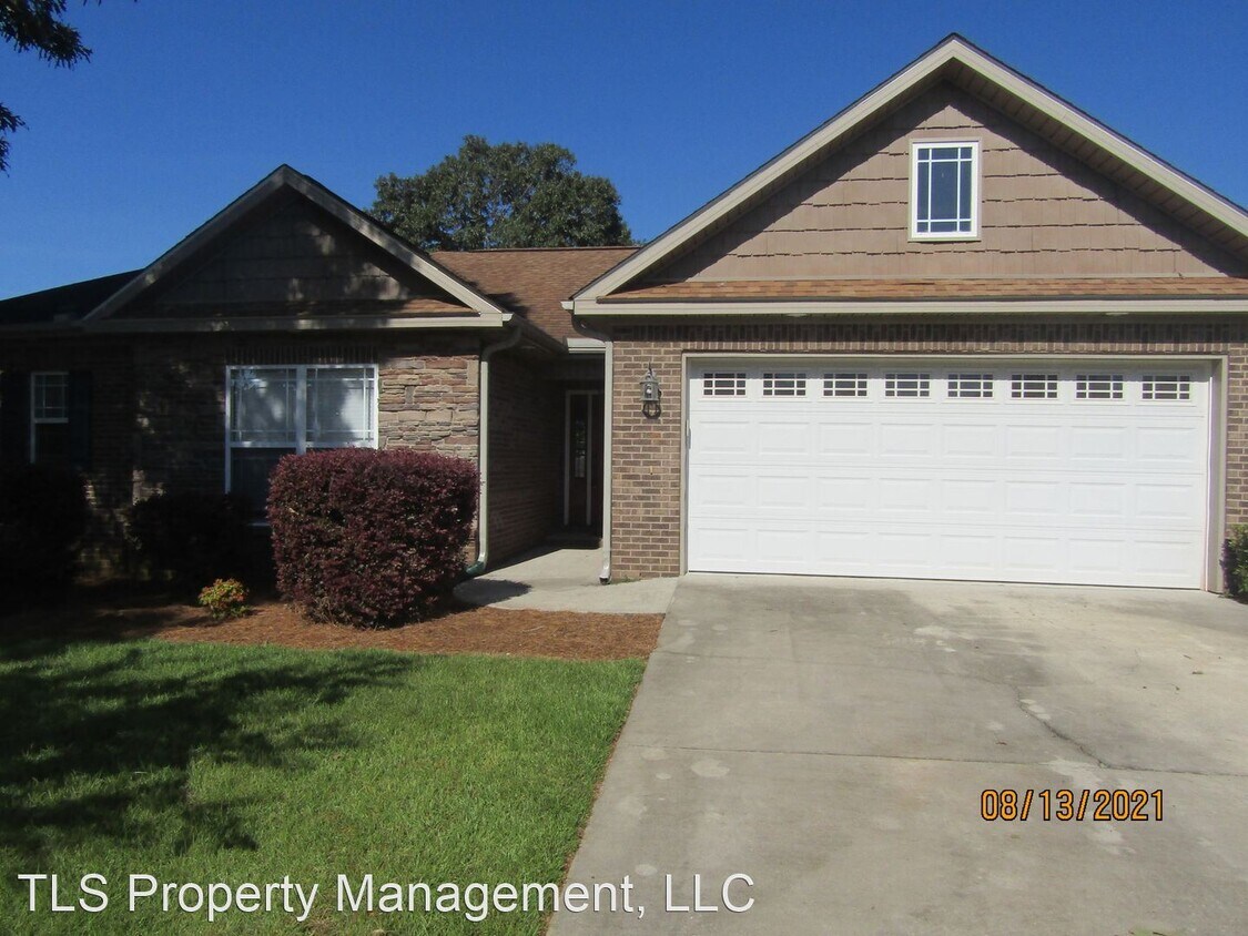 3 br, 2 bath House 119 Belvedere Lane 1 House Rental in Enterprise