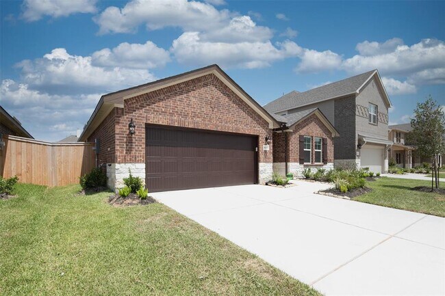 Building Photo - 8019 Virginia Dr