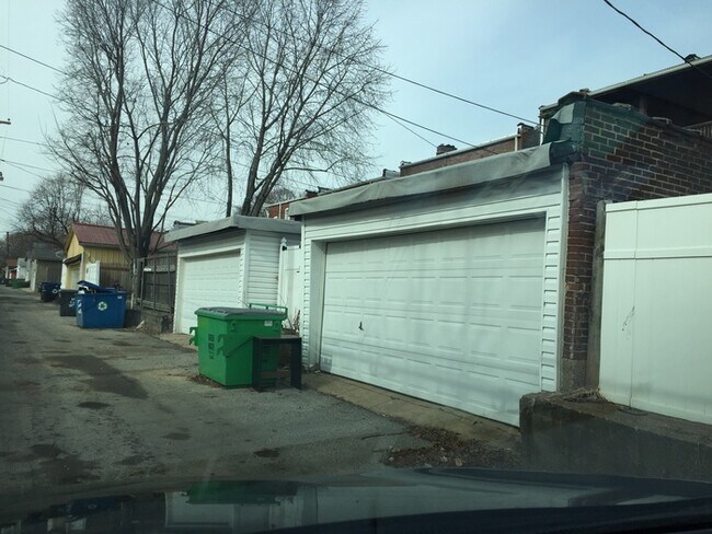 Building Photo - 3212 Halliday Ave