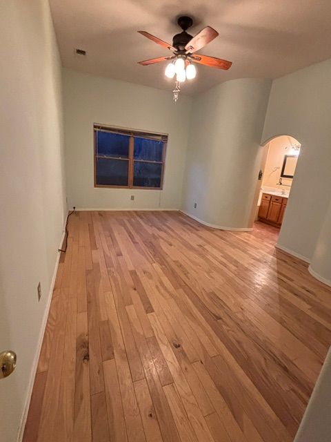 Foto del edificio - 1429 Tiffany Ln SE