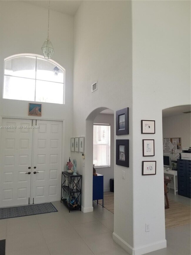 Foto del edificio - 4719 NW 96th Pl