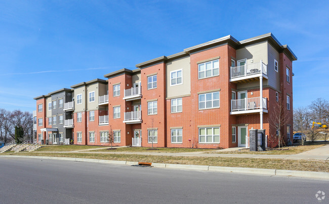 Building Photo - Tennyson Ridge