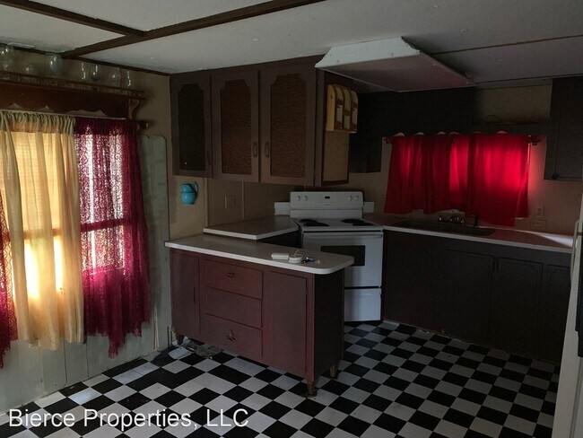 Building Photo - 2 br, 1 bath House - 122 E 5- Stonewall