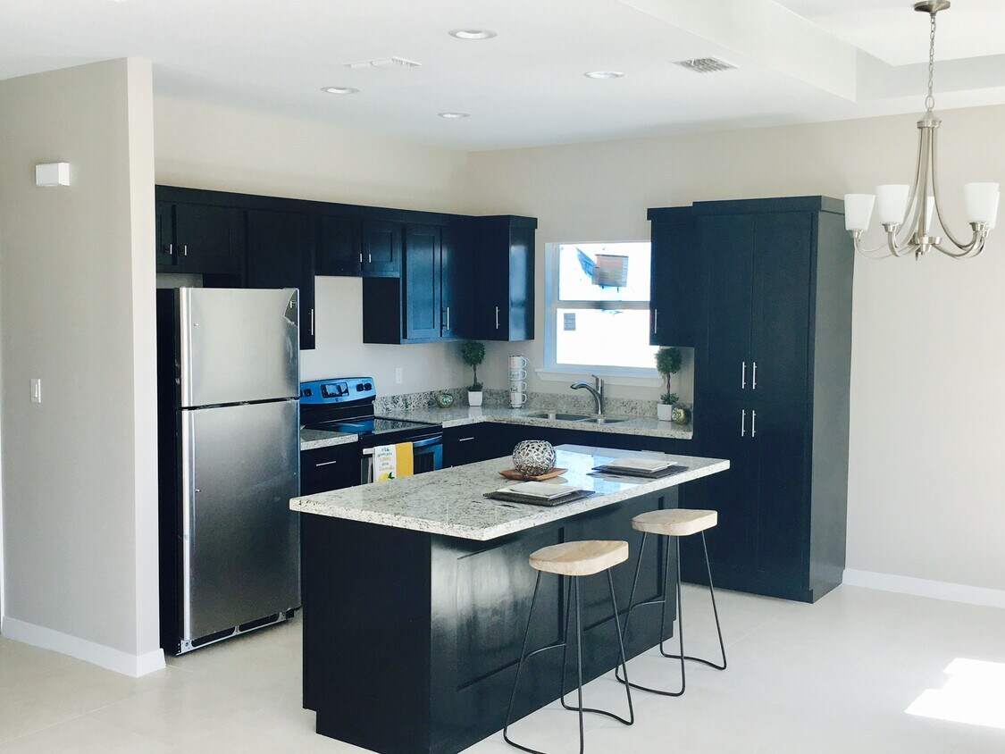 Foto principal - 3006 Javalina Ave