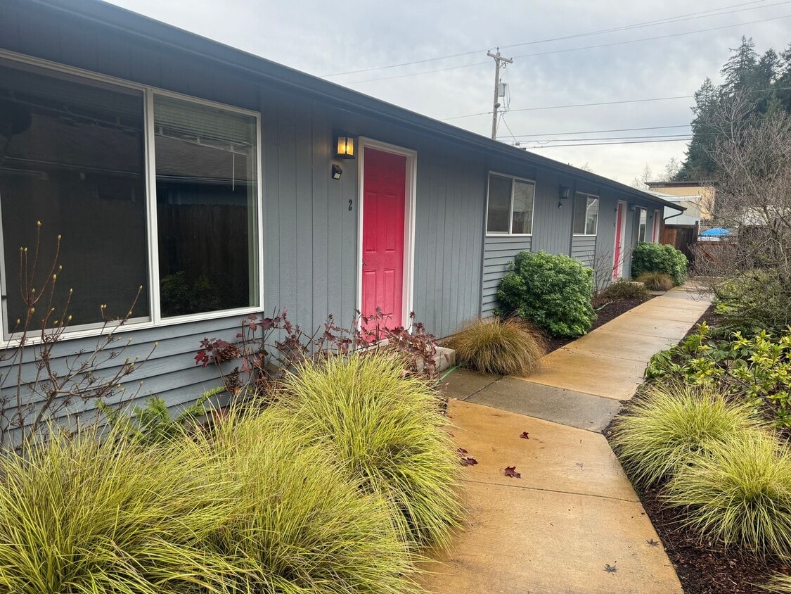 Photo - 41 N. Lawrence St.