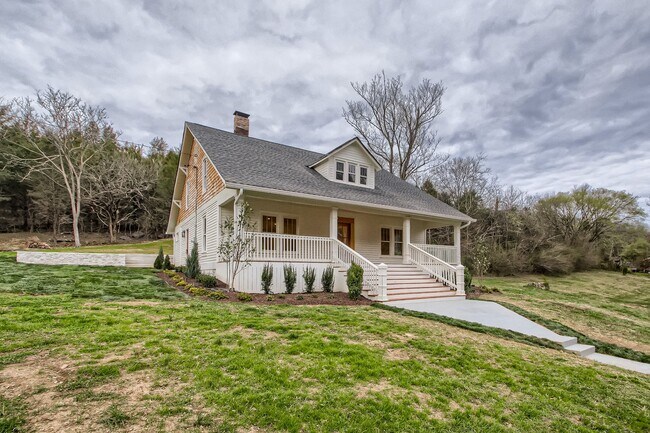 Building Photo - 5250 Brick Church Pike
