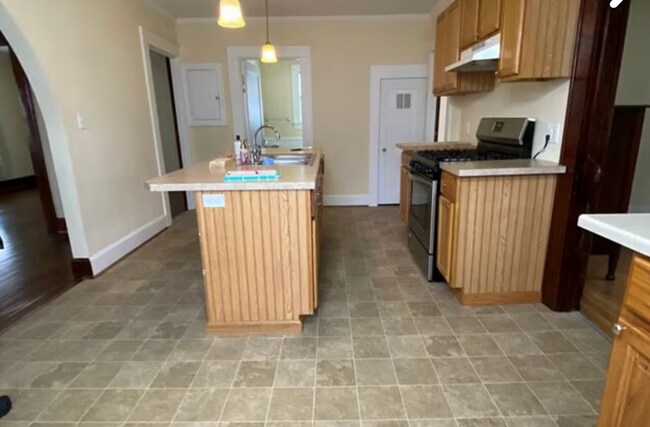 Foto del edificio - 317 E 20th St