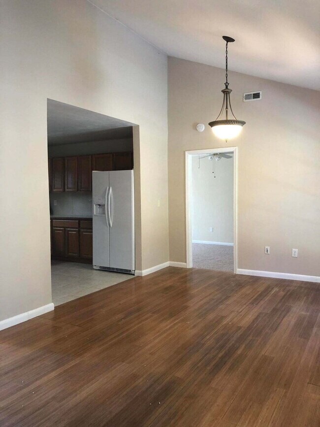 Foto del edificio - 115 Aylesbury Rd