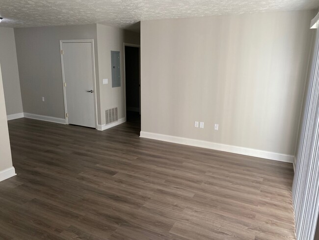 Building Photo - Columbus_Pinnacle Apts