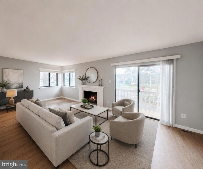 Photo - 18428 Point Seneca Pl Townhome